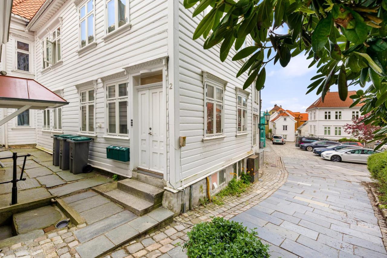 Behind Bryggen - Renovated - Budget Friendly Берген Екстериор снимка