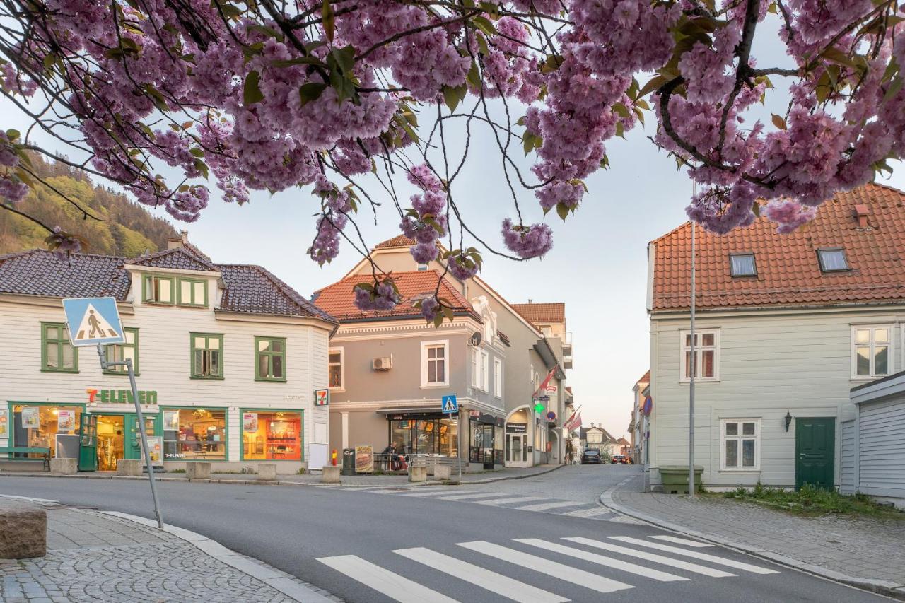 Behind Bryggen - Renovated - Budget Friendly Берген Екстериор снимка